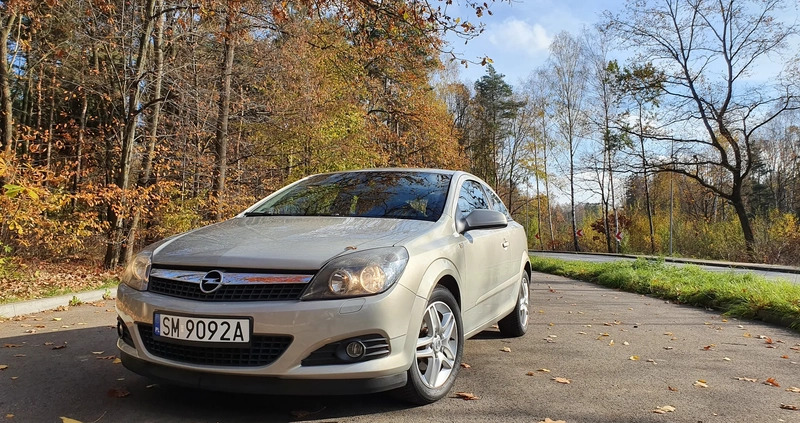 Opel Astra cena 15000 przebieg: 150000, rok produkcji 2007 z Mysłowice małe 121